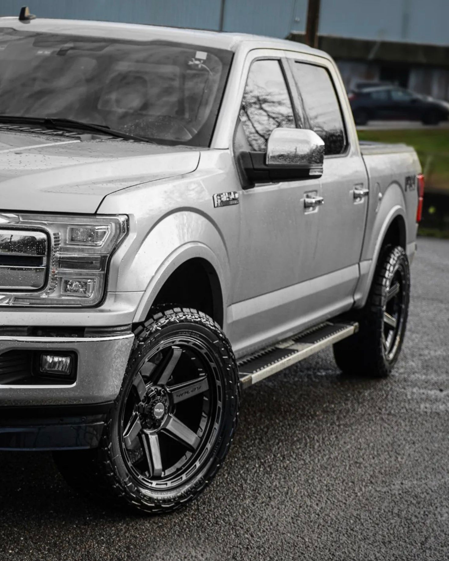 4PLAY 4P63-22100-6D55-18BBT Gen3 22x10 6x135mm & 6x5.5" -18et in Brushed Black