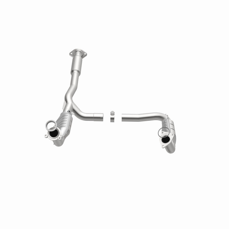 MagnaFlow 49886 Conv DF fits GMC 05-06 Envoy XL Denali