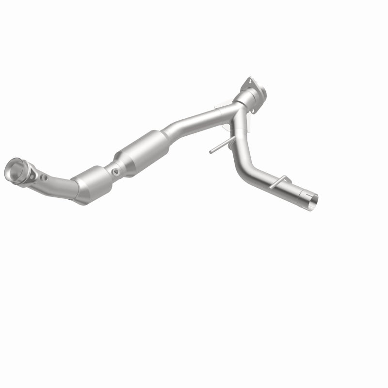 Magnaflow 4583078 03-04 fits Ford Expedition 5.4L Direct Fit Converter