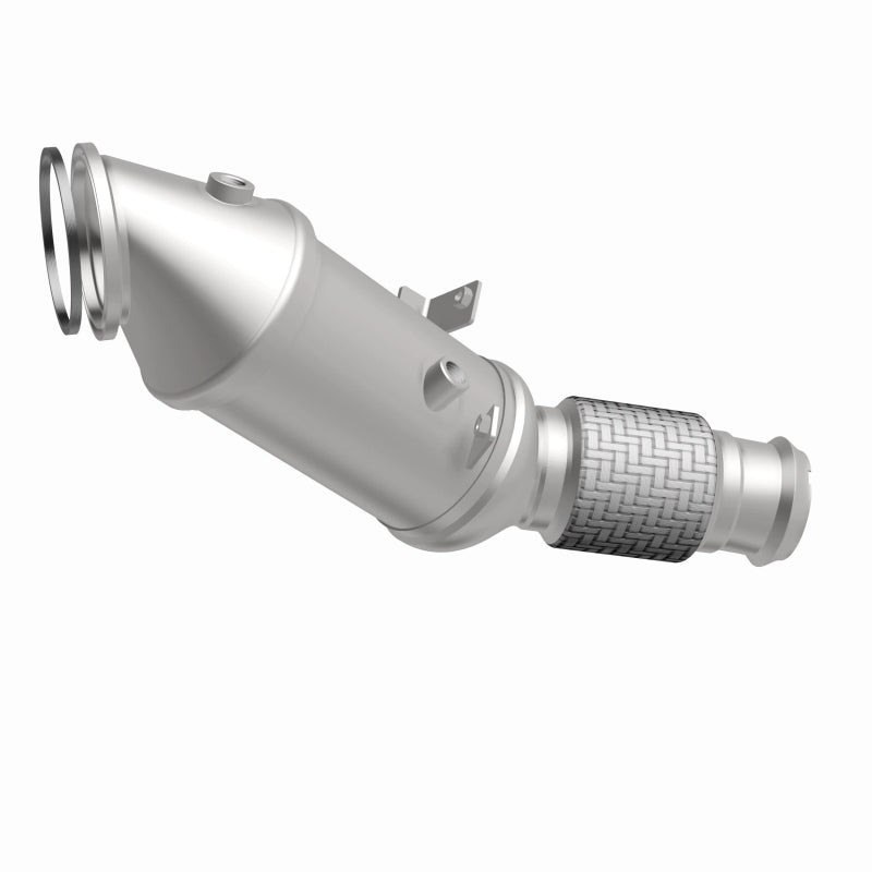 Magnaflow 280543 18-22 fits BMW 530e OEM Grade Federal / EPA Compliant Direct-Fit Catalytic Converter