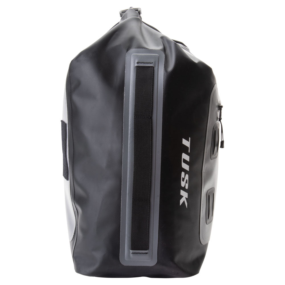 Tusk 1922740001 Dry Duffel Bag Small (22 Liters) Black/Grey