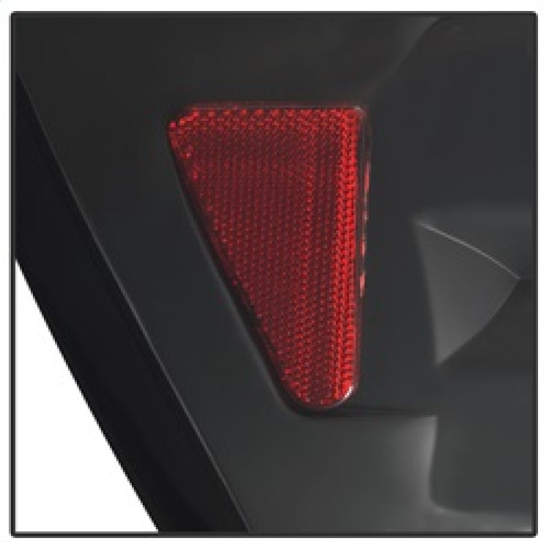 Spyder 5001108 fits Chevy 02-06 Avalanche Euro Style Tail Lights Black ALT-YD-C