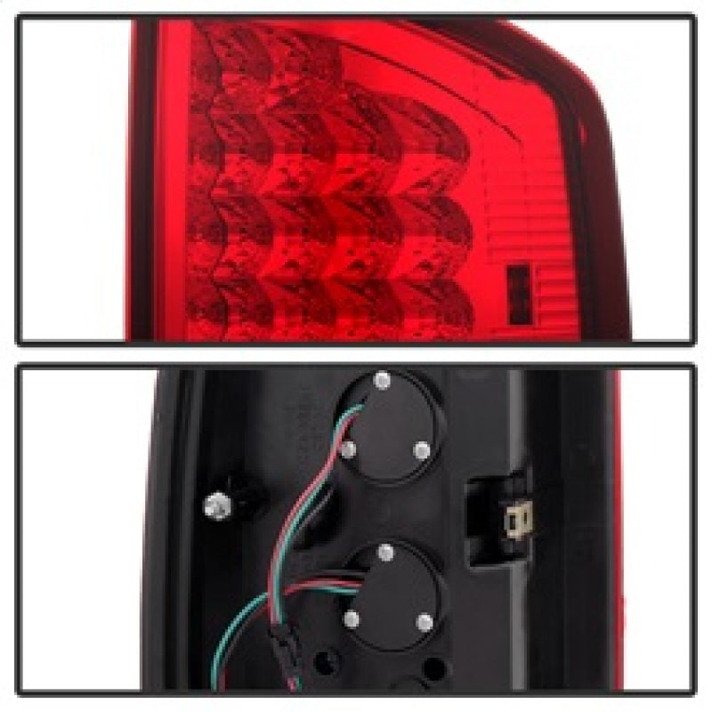 5072993 Xtune fits Dodge 02-06 Ram 1500 / Ram 2500/3500 03-06 LED Tail Light R
