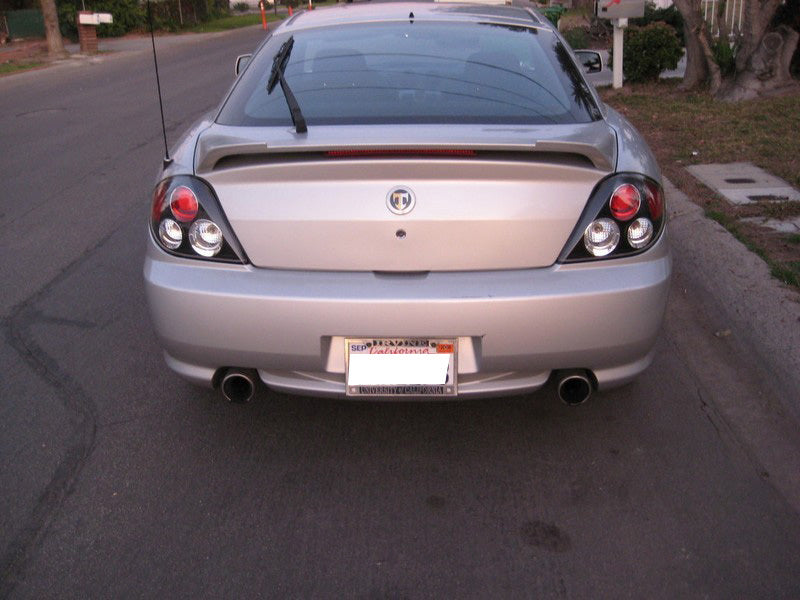 Spyder 5005434 fits Hyundai 03-05 Tiburon Euro Style Tail Lights Black ALT-YD-H