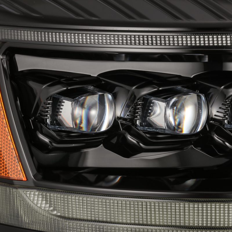 AlphaRex 880538 fits Ram 06-08 1500HD NOVA LED Proj Headlights Plnk Style Alpha