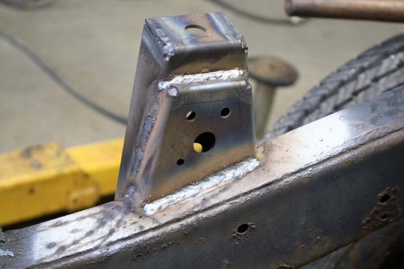 RustBuster RB7144R Rust Buster 88-95 fits Toyota Pickups Raised Bed Mounts- (Right)