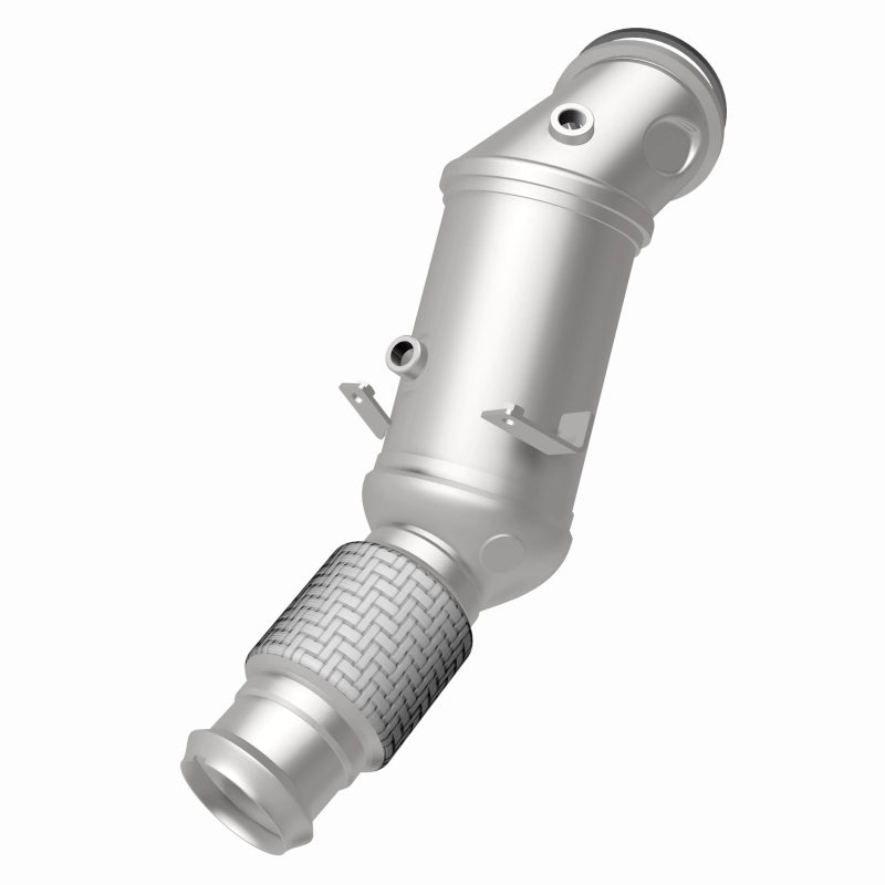 Magnaflow 280543 18-22 fits BMW 530e OEM Grade Federal / EPA Compliant Direct-Fit Catalytic Converter