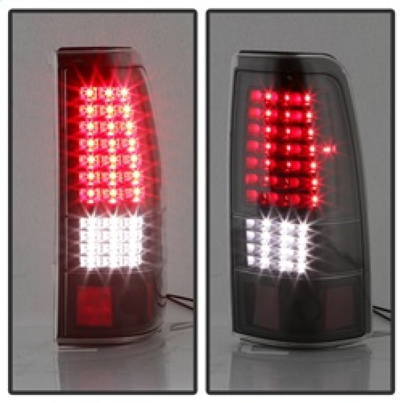 xTune 9037634 03-06 fits Chevrolet Silverado 1500 LED Tail Lights - Black (ALT-