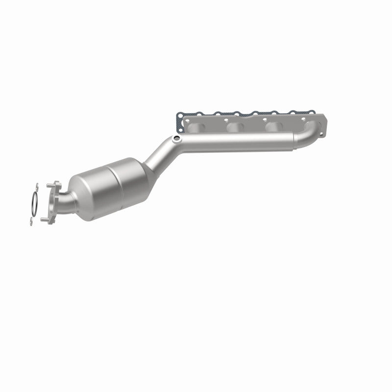 Magnaflow 4451501 fits Nissan 04 Direct-Fit SS Catalytic Converter -06 Titan 5.