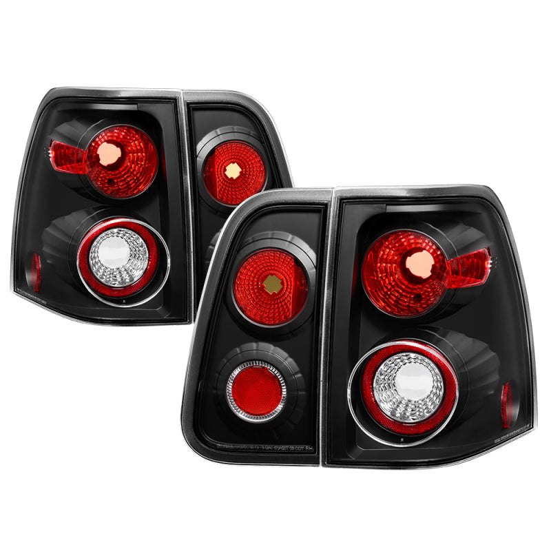 Spyder 5005946 fits Lincoln 03-06 Navigator Euro Style Tail Lights Black ALT-YD