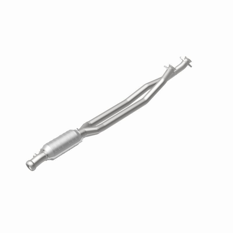 MagnaFlow 23954 Conv fits Volvo 6.5X4 2/2.5