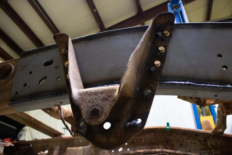RustBuster RB7817R Leaf Spring Right Side