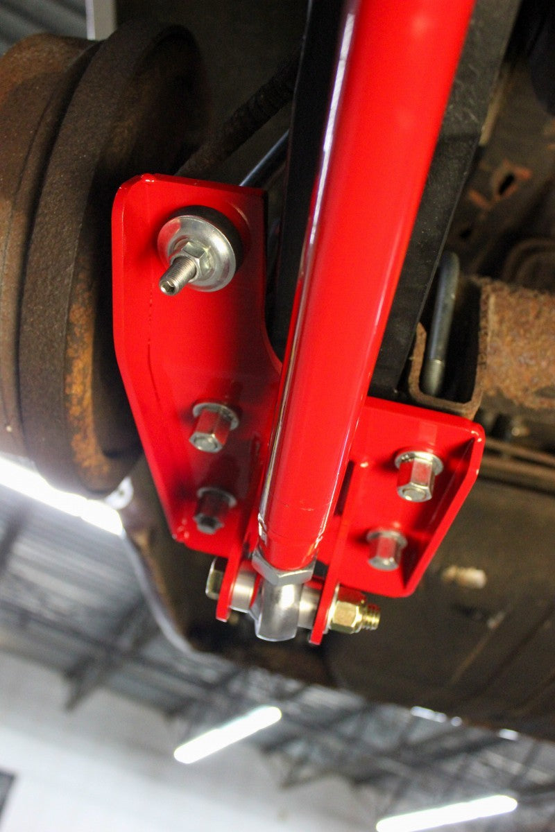 UMI Performance 262824-R 70-81 fits GM F-Body Leaf Spring Traction Bars with Mou
