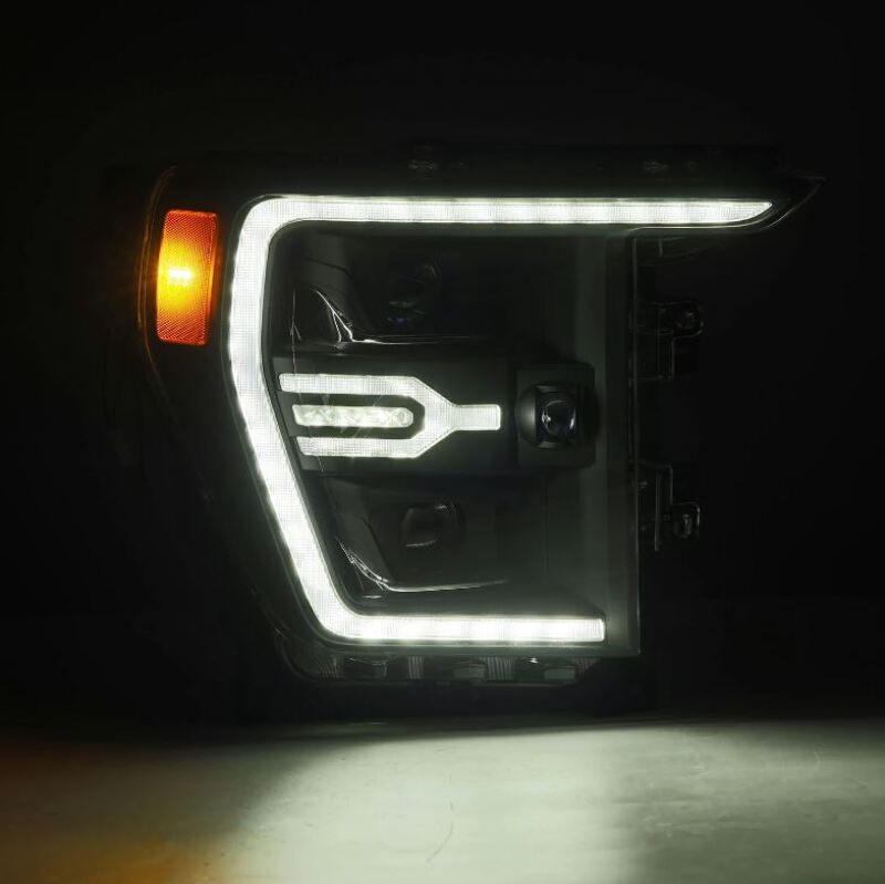 AlphaRex 880139 21-22 fits Ford F150 Luxx-Series Projector Headlights Black w