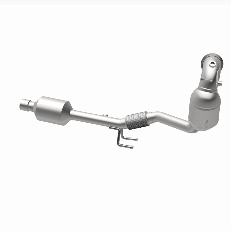 Magnaflow 280759 22-23 Volkswagen Jetta Direct Fit OEM Grade EPA Compliant Catalytic Converter