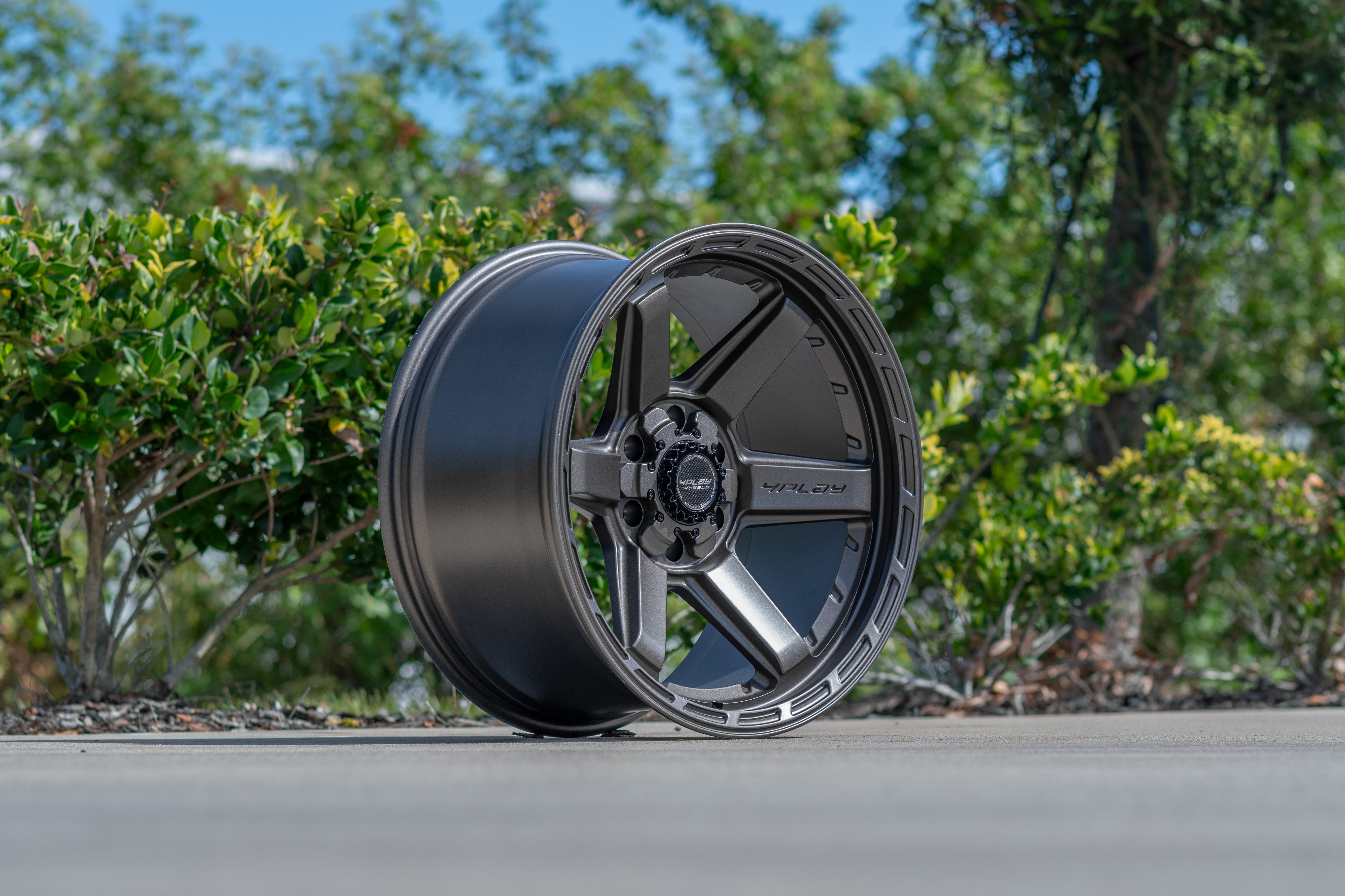 4PLAY 4P63-22100-6D55-18BR Gen3 22x10 6x135mm & 6x5.5" -18et in Bronze
