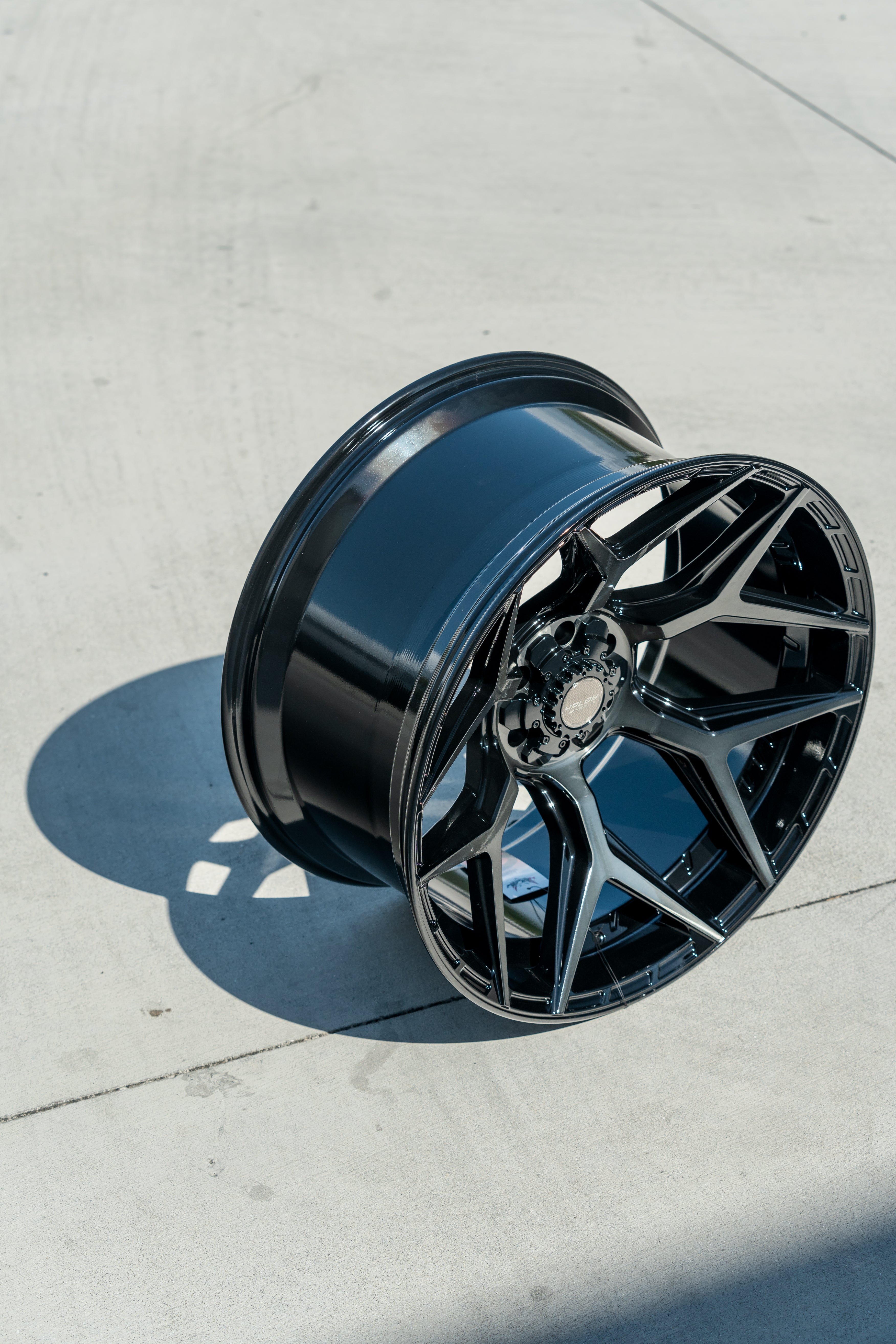 4PLAY 4P06-22120-5D55-44BBT Gen3 22x12 5x5" & 5x5.5" -44et in Brushed Black