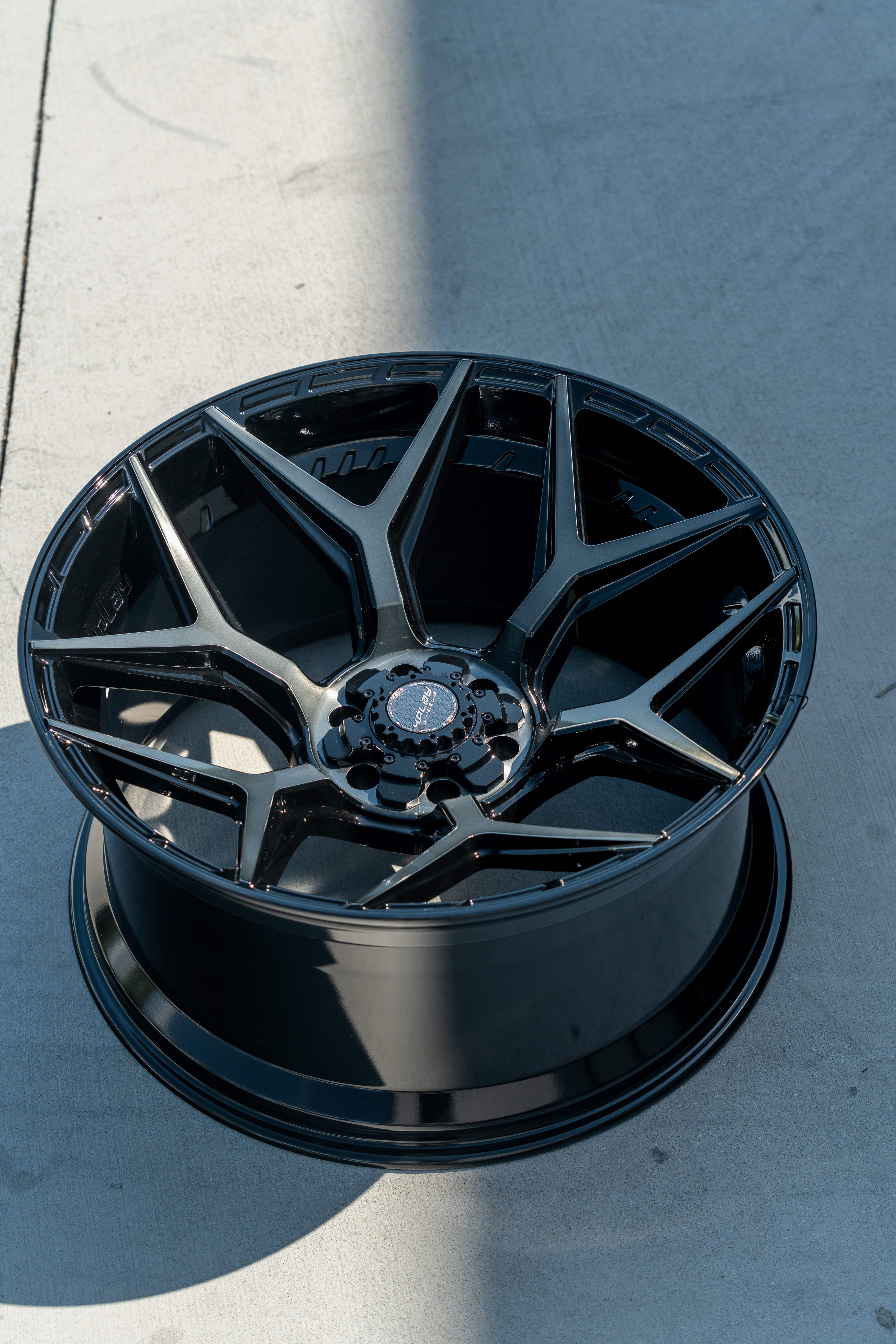 4PLAY 4P06-22120-5D55-44BBT Gen3 22x12 5x5" & 5x5.5" -44et in Brushed Black