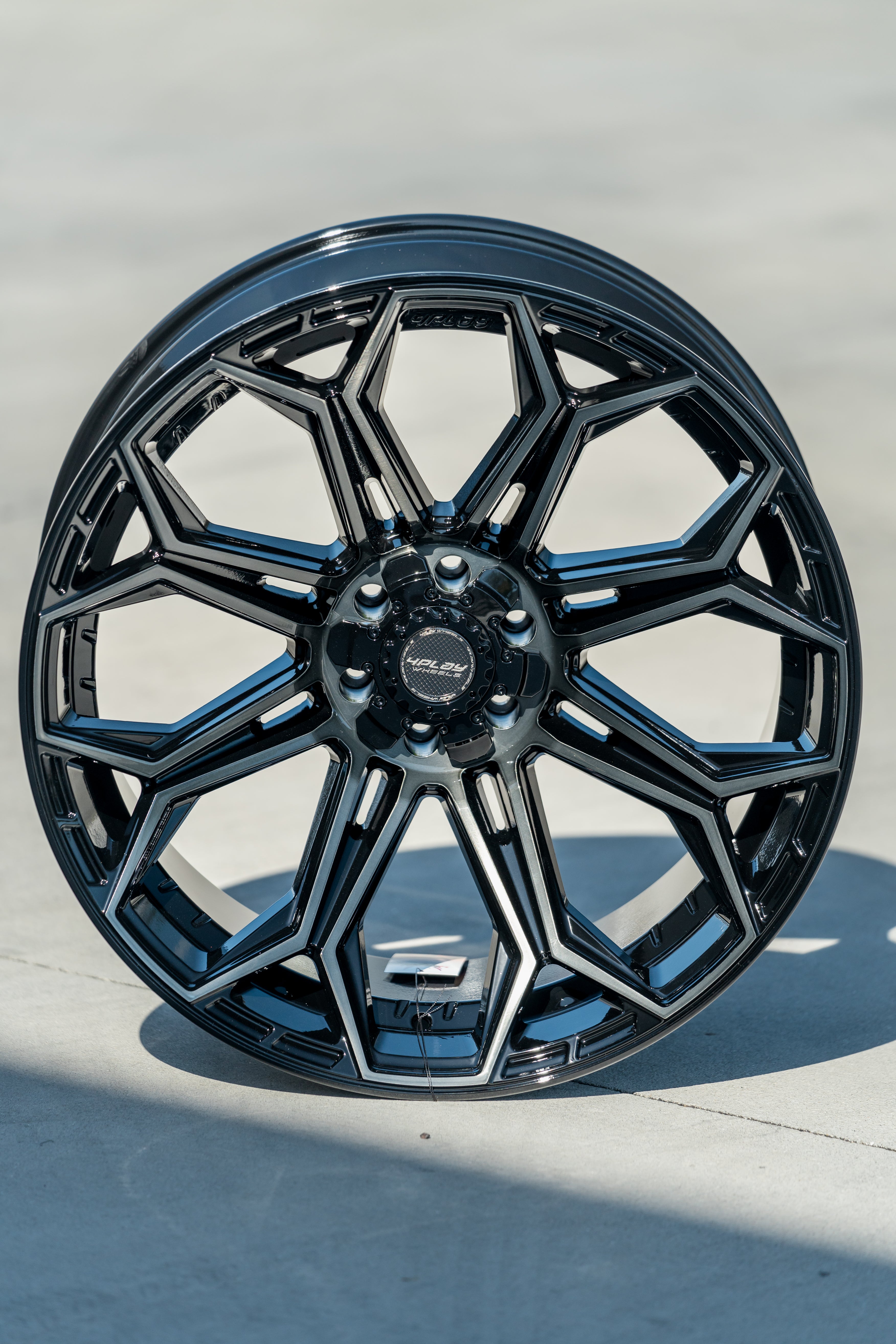 4PLAY 4P83-22090-6D55-12BBT Gen3 22x9 6x135mm & 6x5.5" +12et in Brushed Black