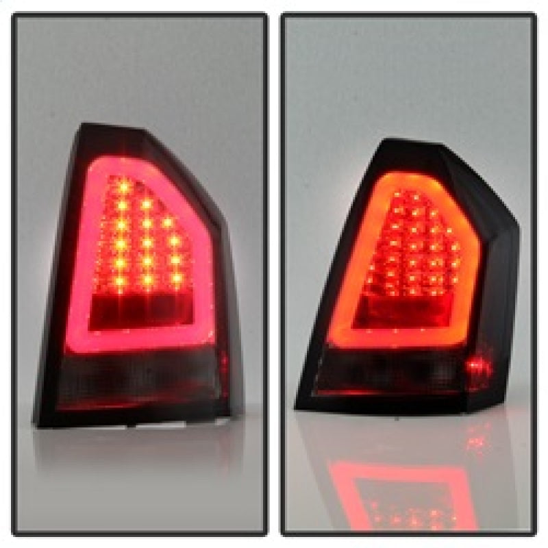 Spyder 5083333 fits Chrysler 05-07 300 V2 Light Bar LED Tail Lights - Red Clear