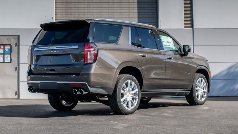 Borla 140856 fits Chevrolet 21-22 Tahoe 5.3L V8 2/4WD 4DR 3.00in/2.75in Touring Cat-Back Exhaust w/ Chrome Tips