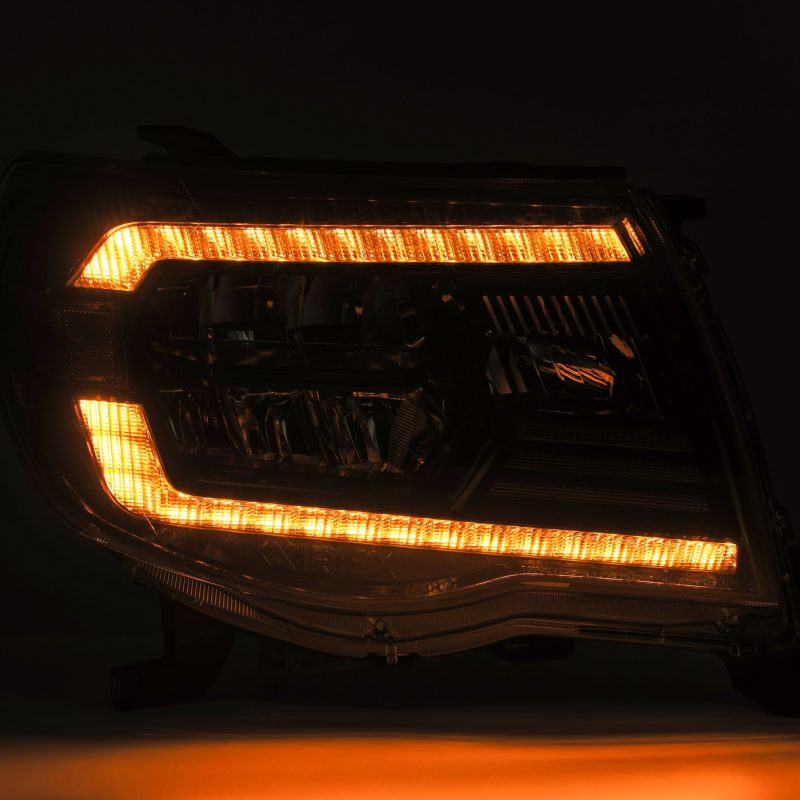 AlphaRex 880735 fits Toyota 05-11 Tacoma LUXX Crystal Headlights Plank Style De
