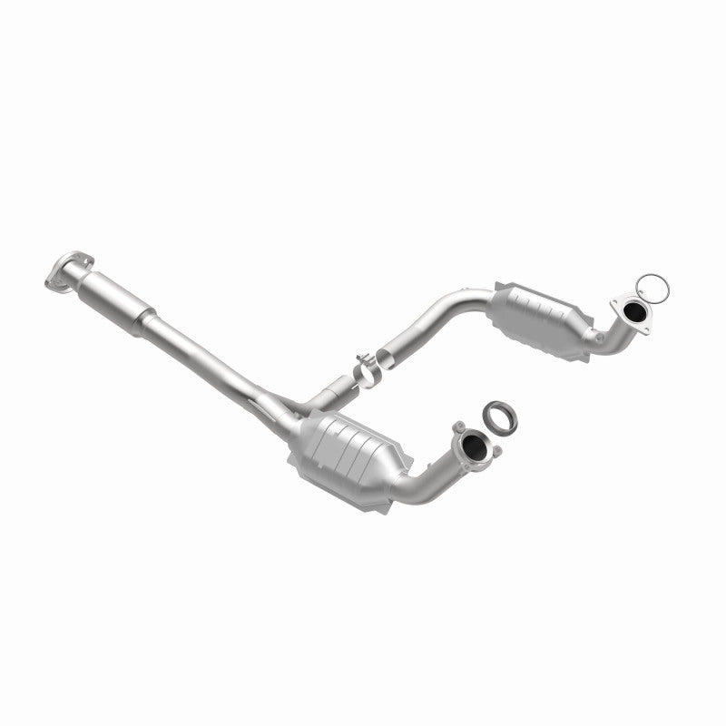 MagnaFlow 49886 Conv DF fits GMC 05-06 Envoy XL Denali