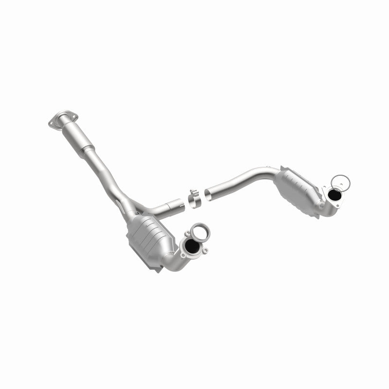 MagnaFlow 49886 Conv DF fits GMC 05-06 Envoy XL Denali