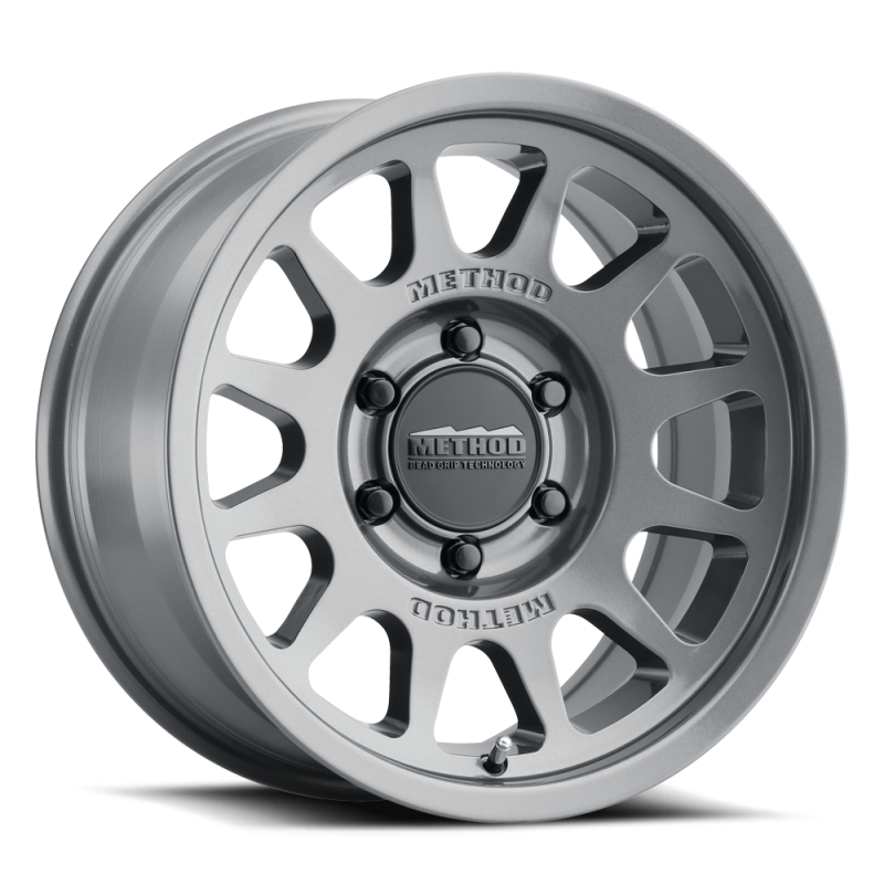 Method Wheels MR70389093840H Method MR703 Bead Grip HD 18x9 +40mm Offset 6x5.5 95.25mm CB Gloss Titanium Wheel