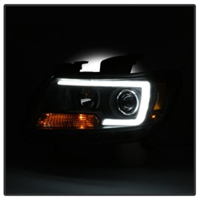 Spyder 5085283 fits Chevy 15-17 Colorado Projector Headlights - Light Bar LED -