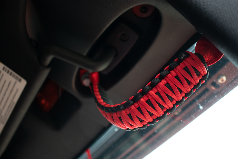 Fishbone Offroad FB55284 fits Wrangler JK A Pillar Sound Bar Red Paracord Grab