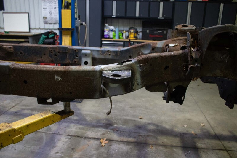 RustBuster RB7021R Front Cab Mount Right Side