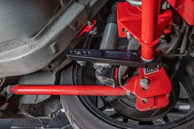 UMI Performance 2147-RUMI 82-02 fits GM F-Body Rear Sway Bar - Splined