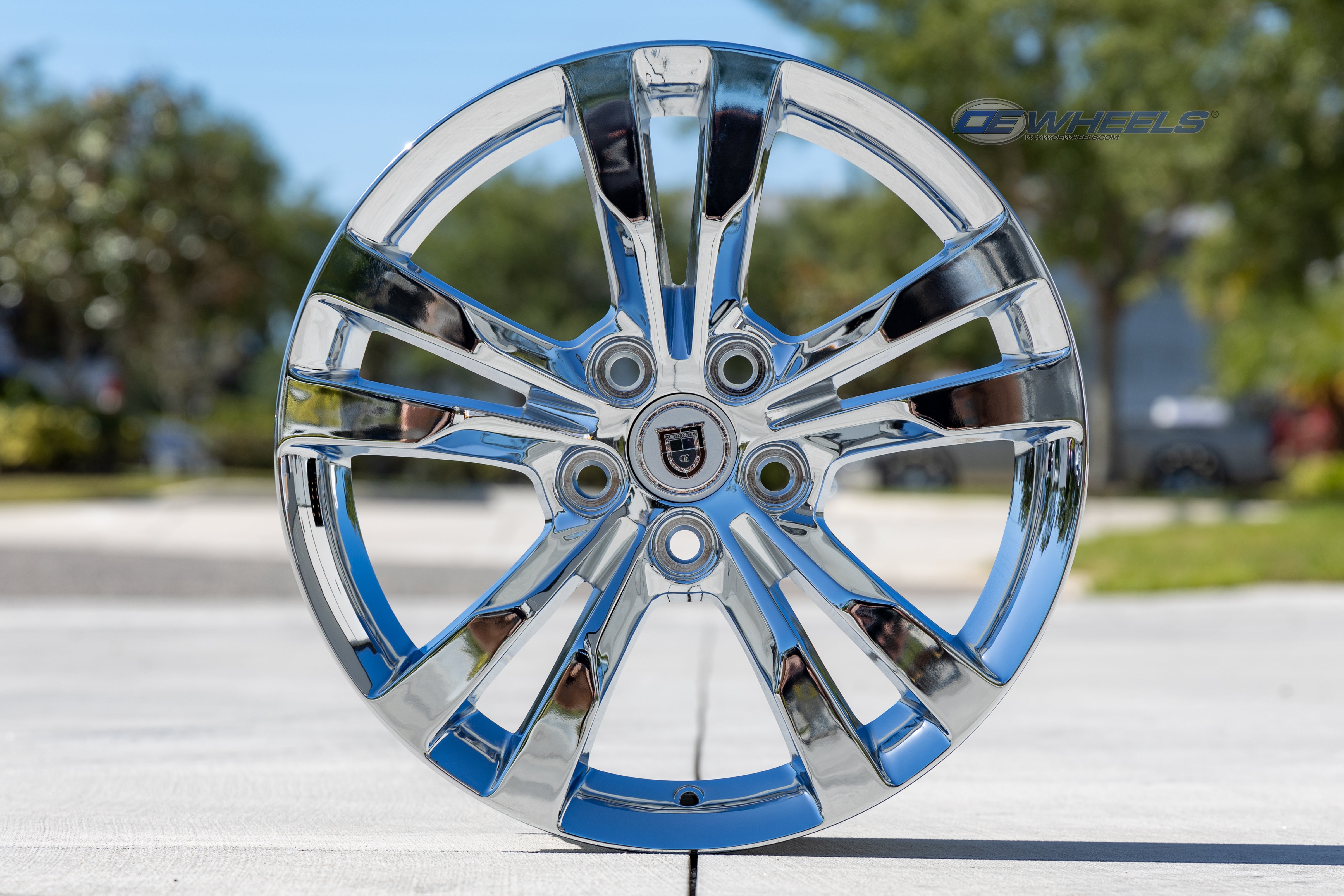 OE Wheels CA15C-18085-5120-32C 18" Replica CA15C fits Cadillac CTS 18x8.5 Chrome