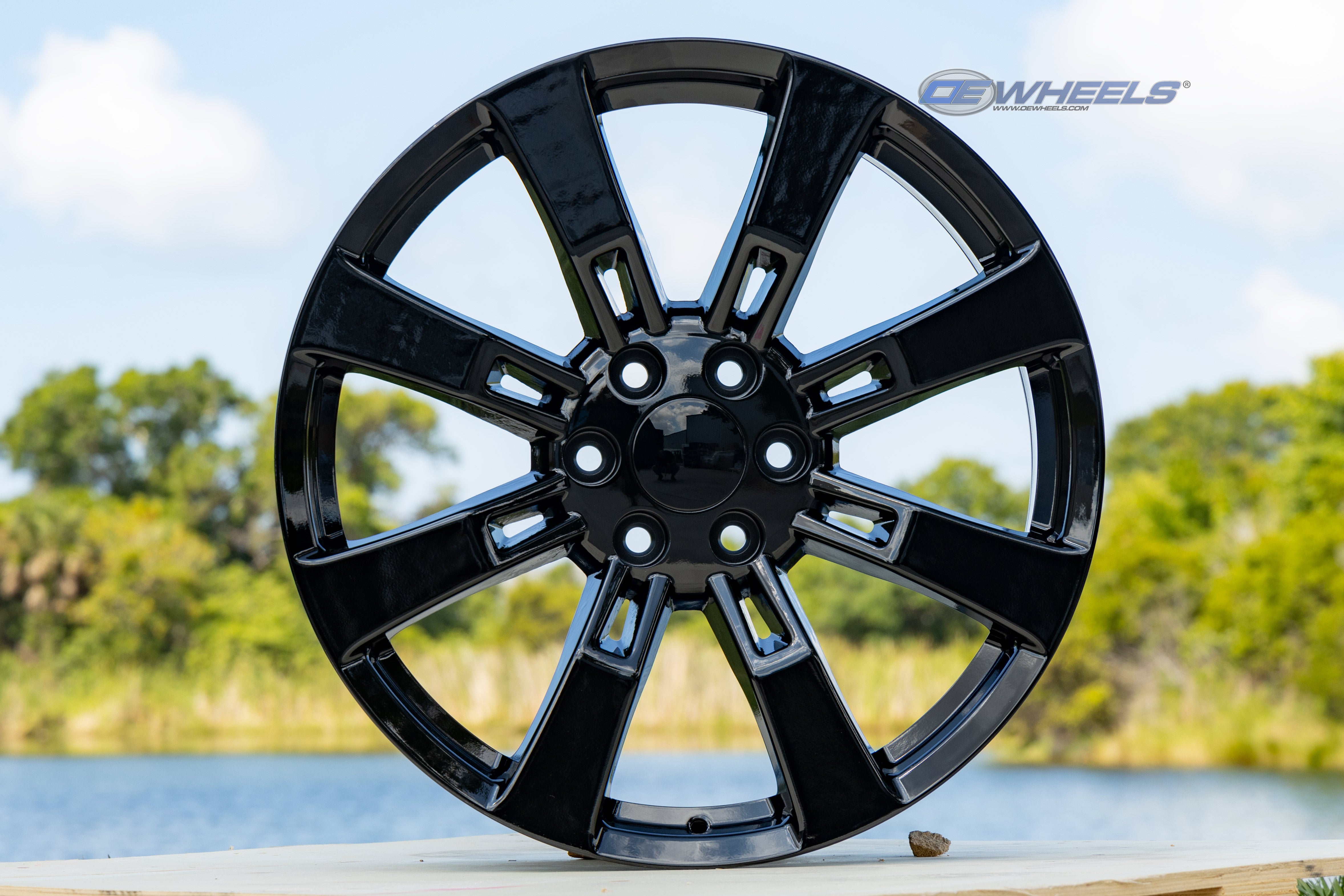 OE Wheels CA82-22090-6550-31B 22" Replica CA82 fits Cadillac Escalade 22x9 Black