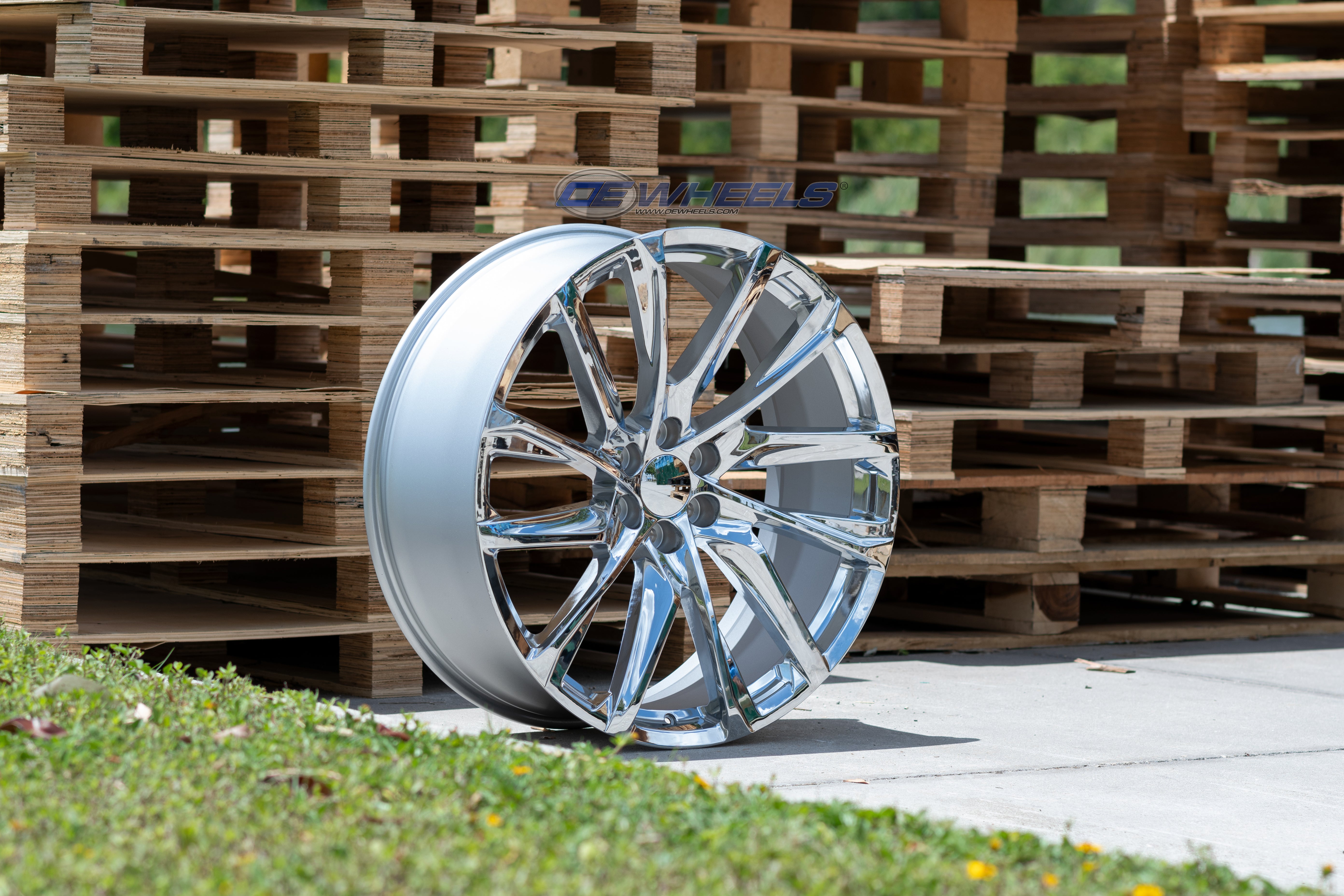OE Wheels CA90-26100-6550-28C 26" Replica fits Cadillac Escalade - Chrome 26x10