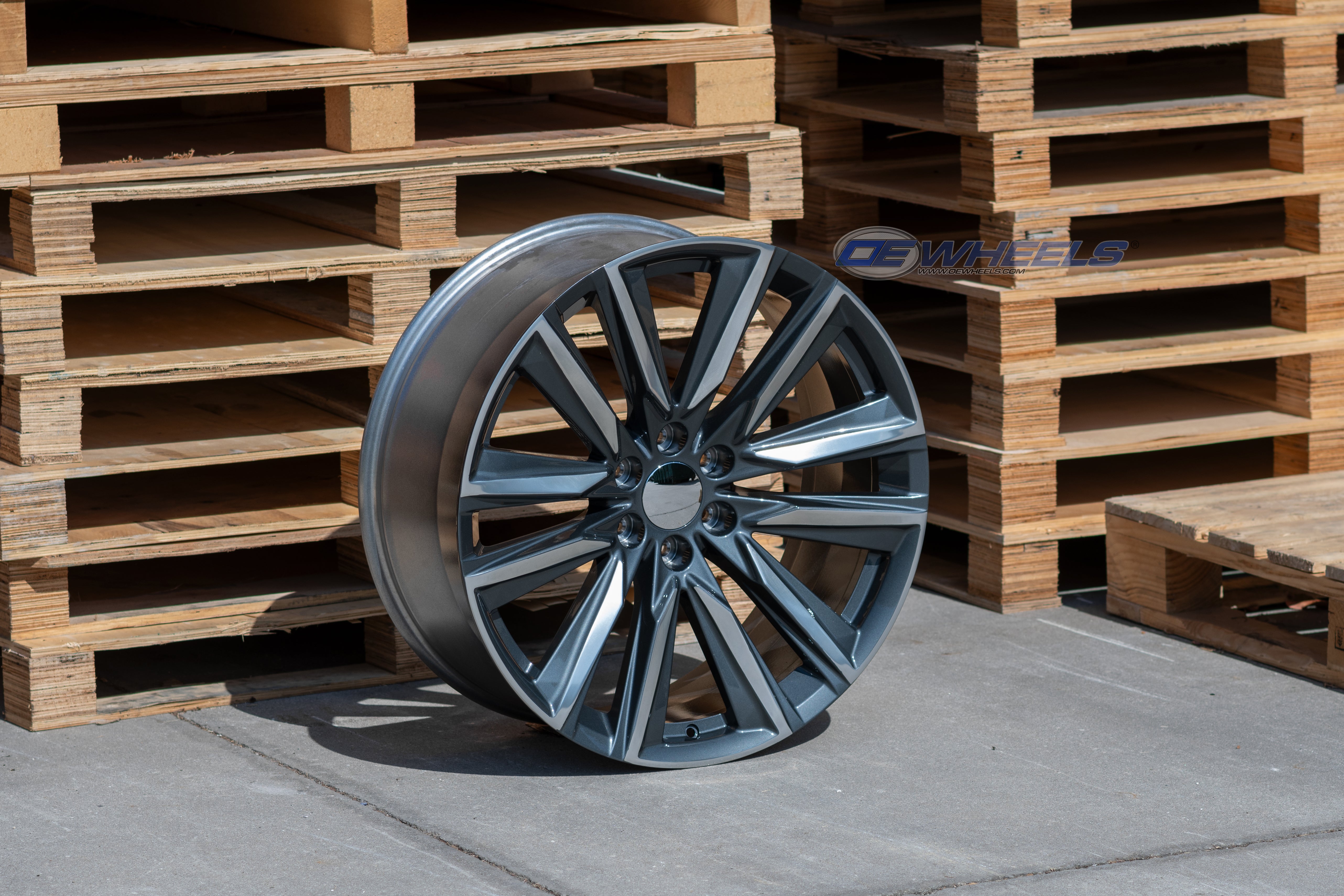 OE Wheels CA91-24100-6550-28PG 24" Replica fits Cadillac Escalade Gunmetal