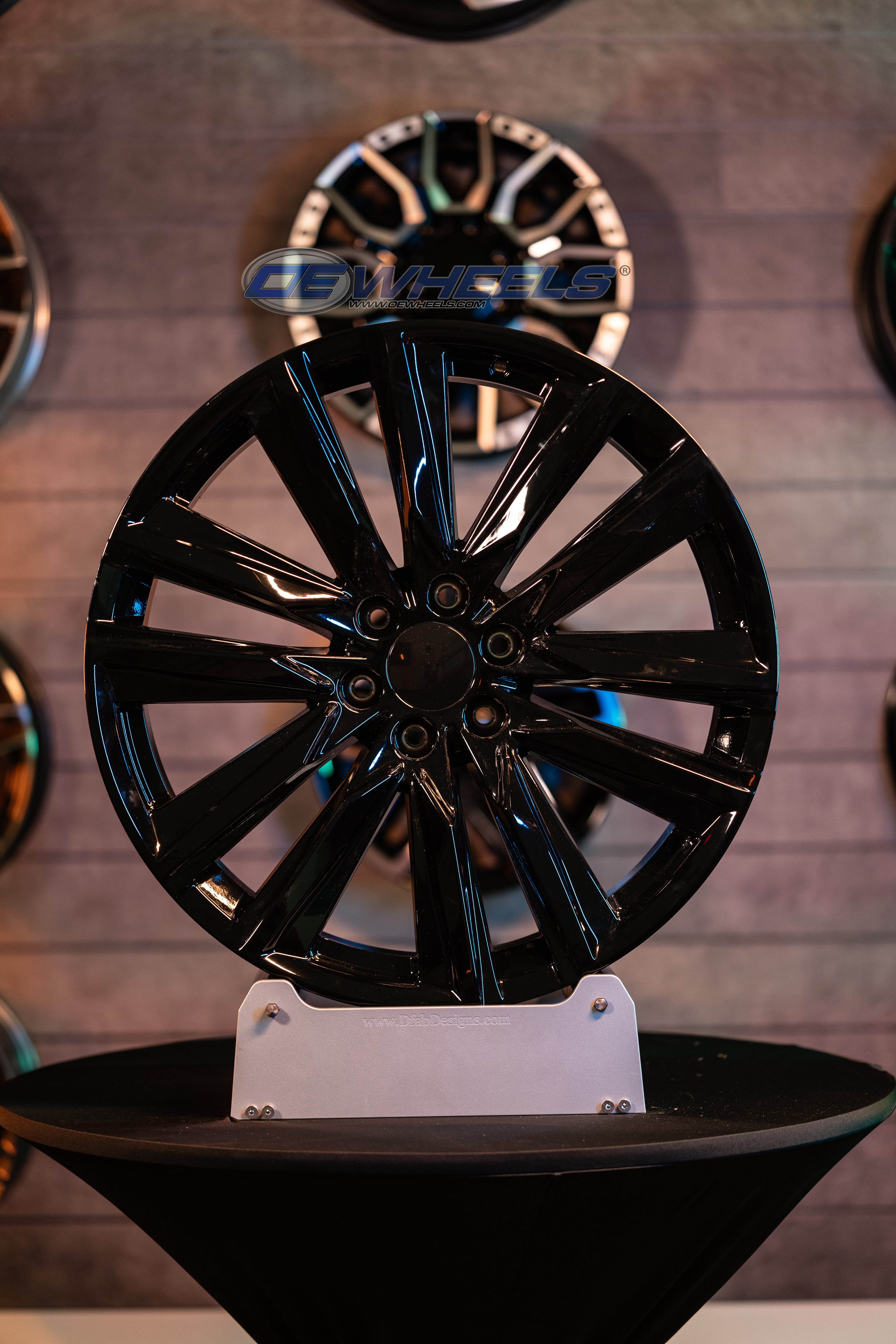 OE Wheels CA91-24100-6550-28B 24" Replica fits Cadillac Escalade Gloss Black