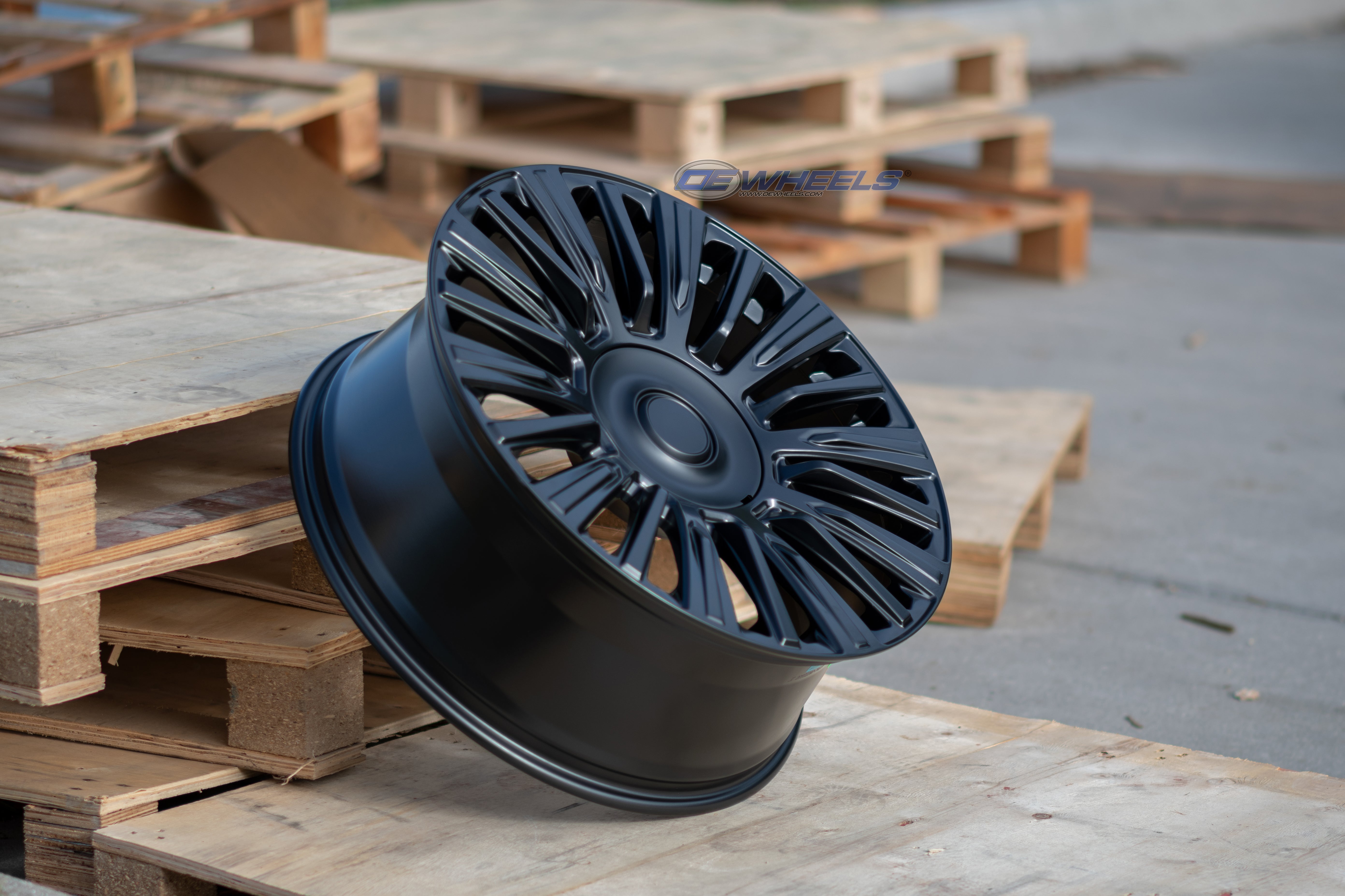 OE Wheels CA92-22090-6550-28B1 22" Replica fits Cadillac Escalade - Satin Black