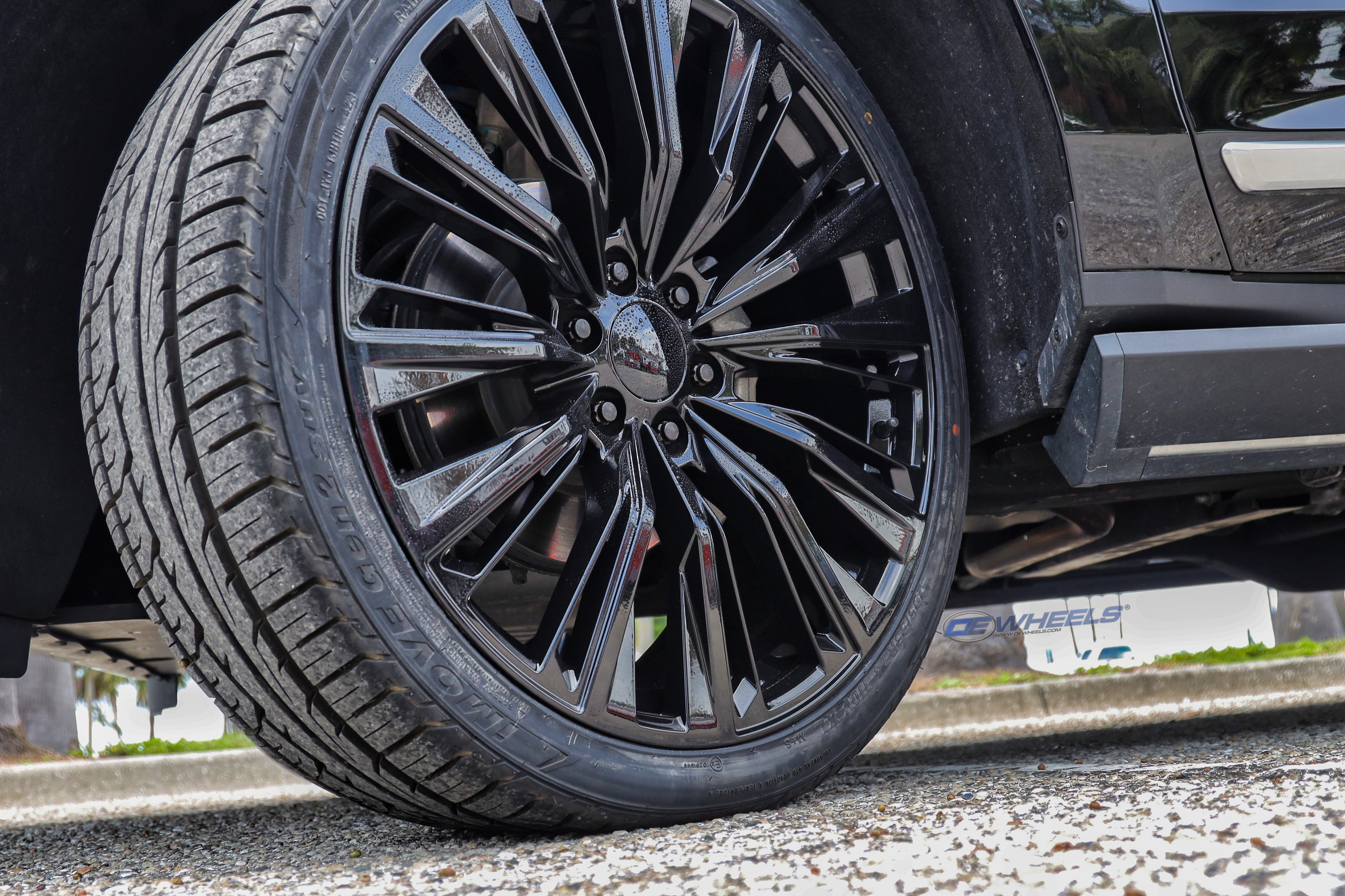 OE Wheels CA93-24100-6550-28B 24" Replica fits Cadillac Escalade Gloss Black