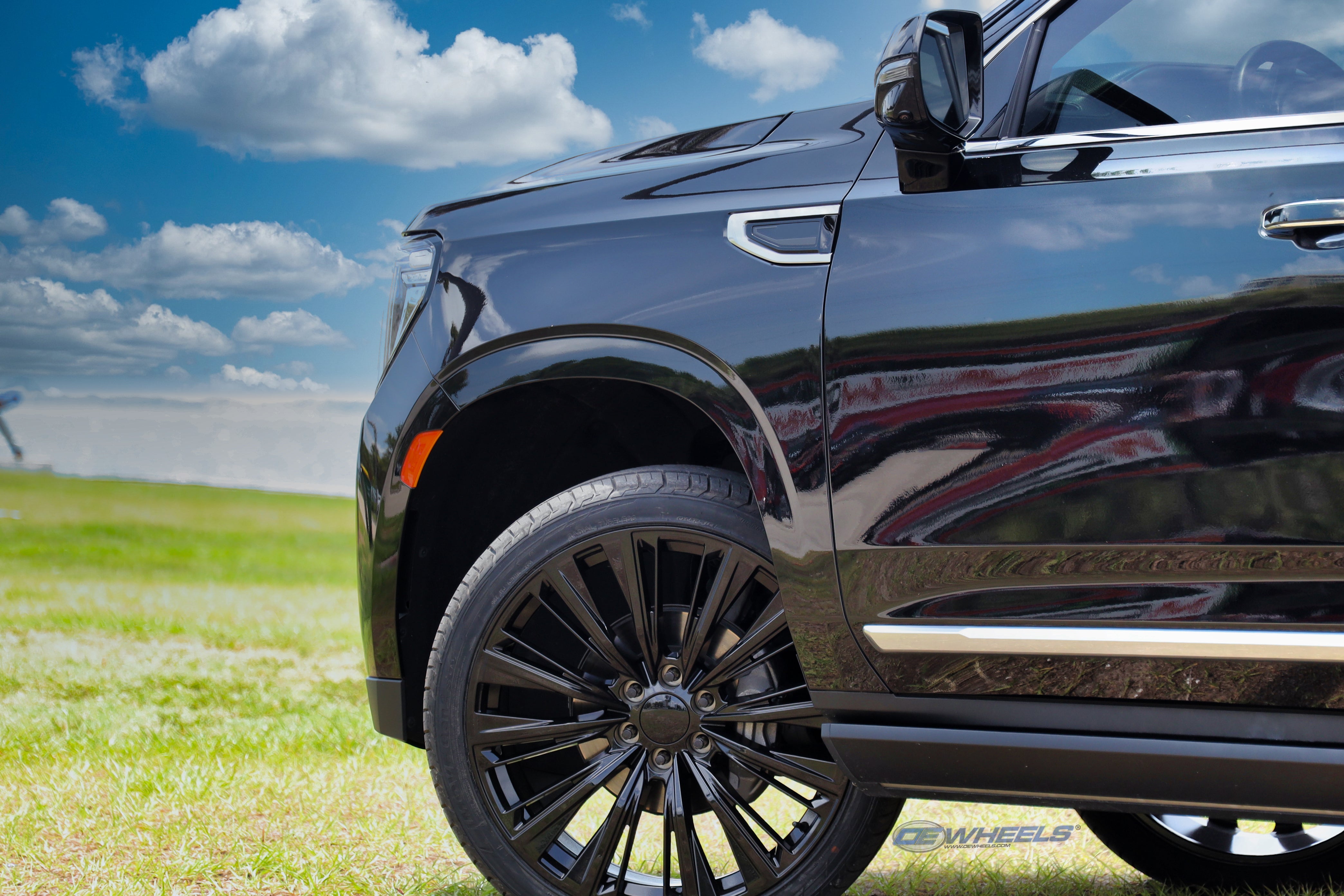OE Wheels CA93-24100-6550-28B 24" Replica fits Cadillac Escalade Gloss Black