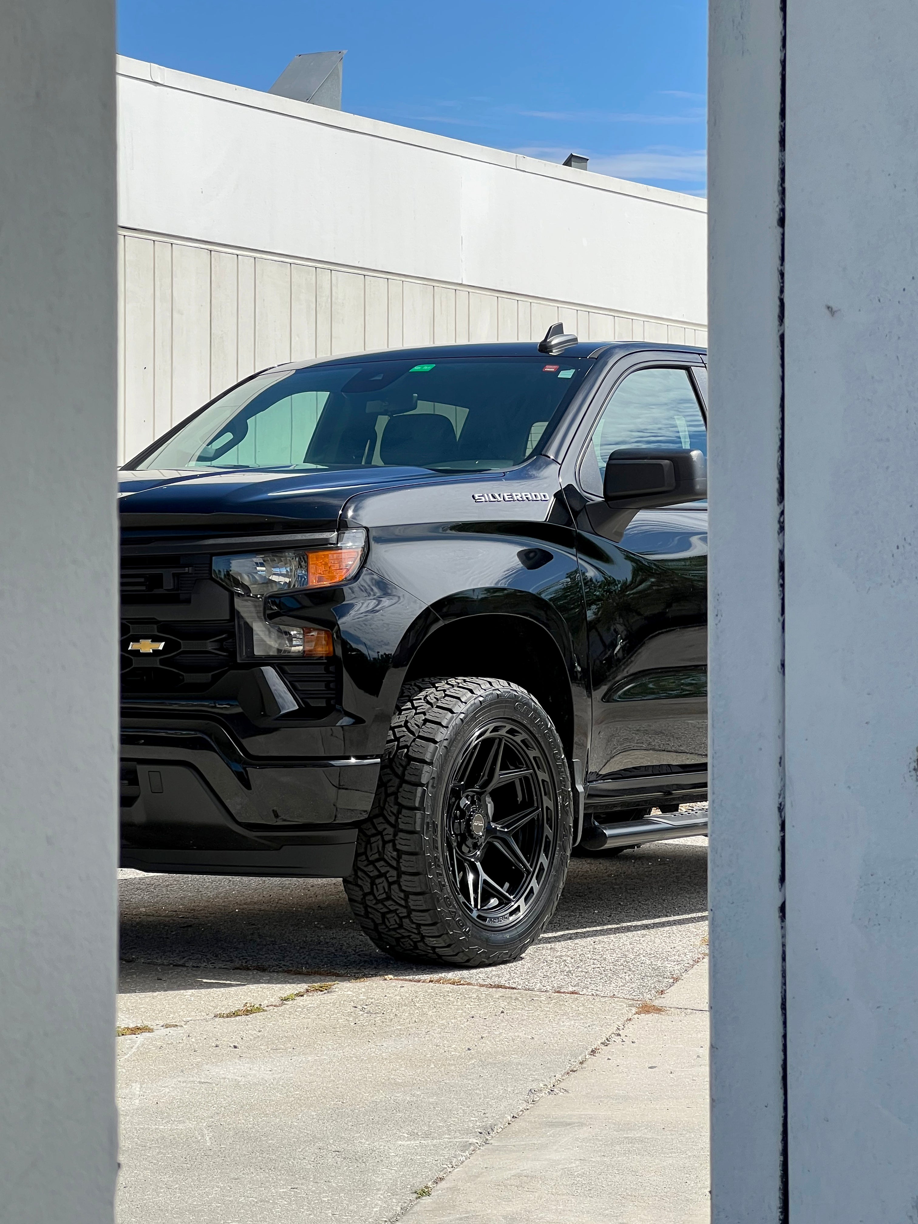 4PLAY 4P55-20100-6D55-18BBT Gen3 20x10 6x135mm & 6x5.5" -18et in Brushed Black