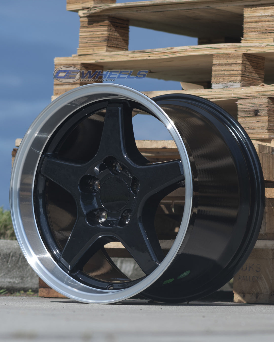 OE Wheels CV01-17110-5475-50BM 17" Replica fits Chevrolet Corvette ZR1 Black