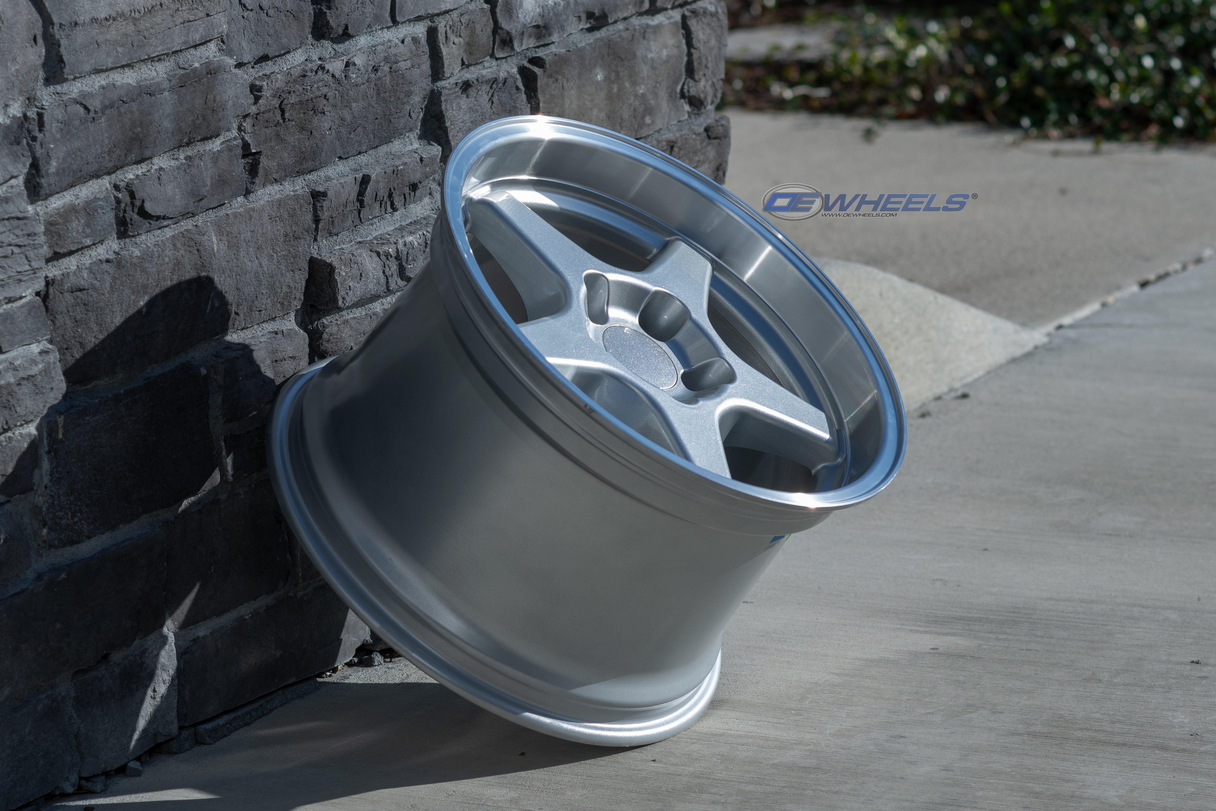 OE Wheels CV01-17110-5475-50SM 17" Replica fits Chevrolet Corvette ZR1 Silver