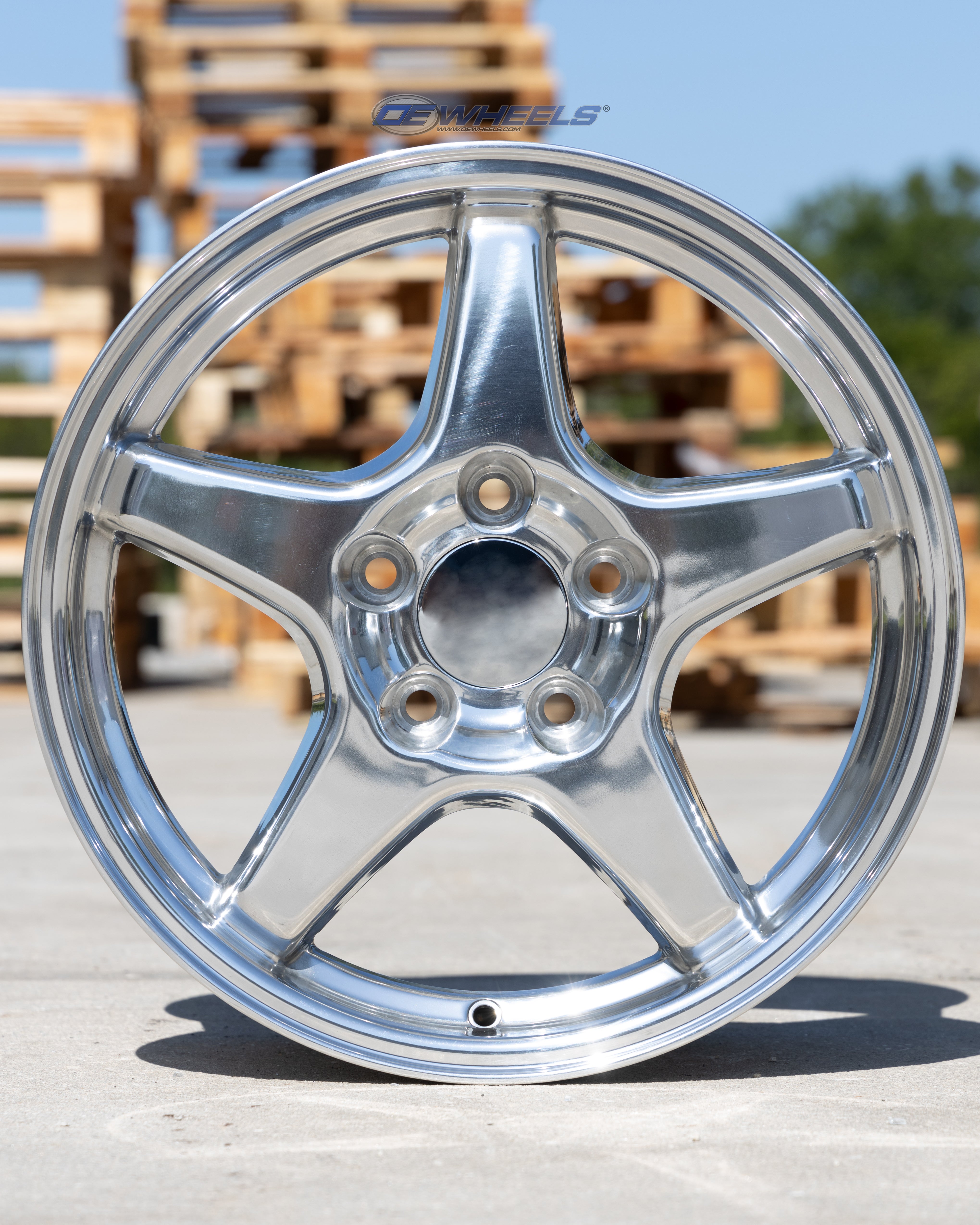 OE Wheels CV01-17095-5475-56P 17" Replica fits Chevrolet Corvette ZR1 Polished