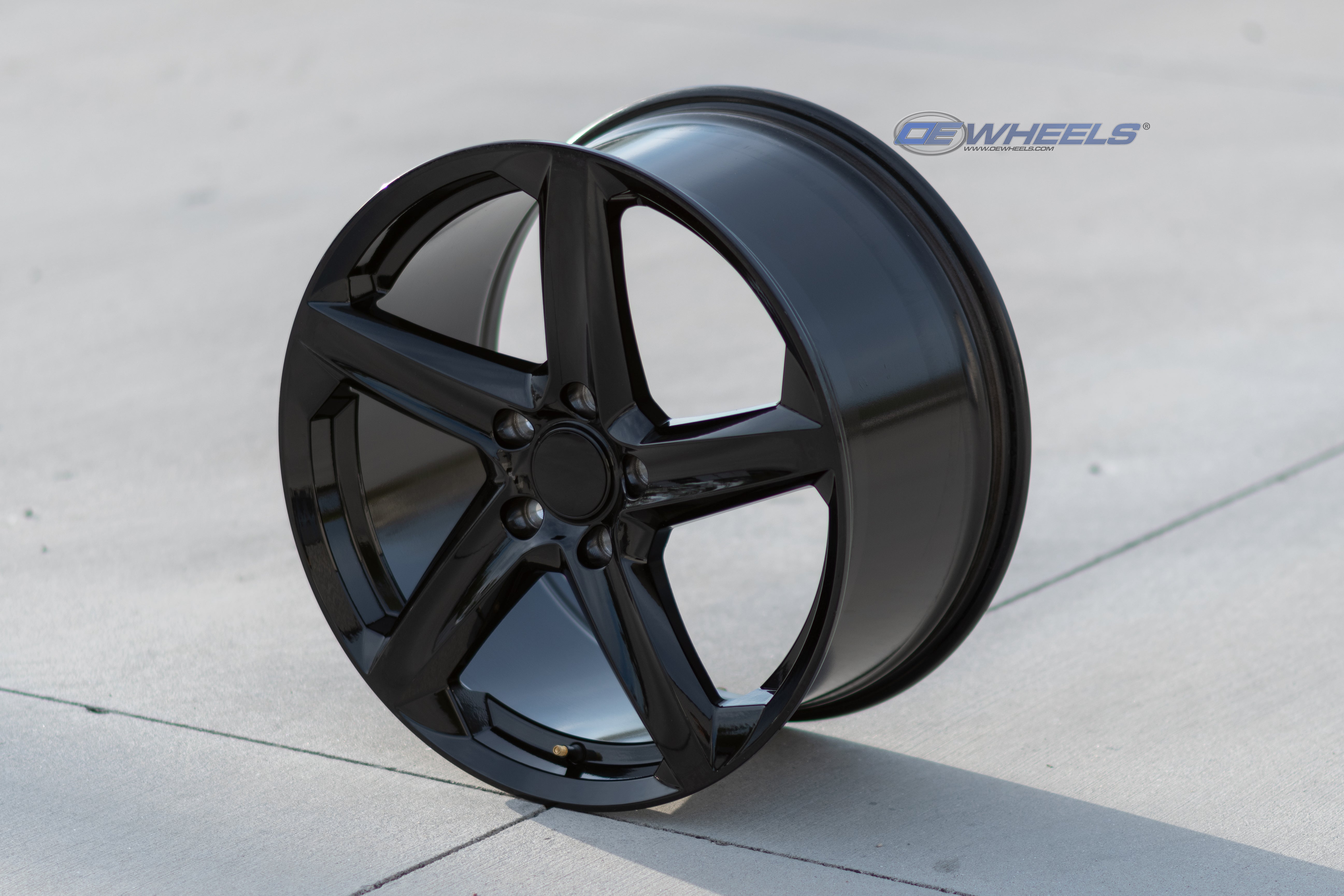 OE Wheels CV02C-19100-5475-73B 19" Replica fits Chevrolet C7 Corvette Gloss Blk