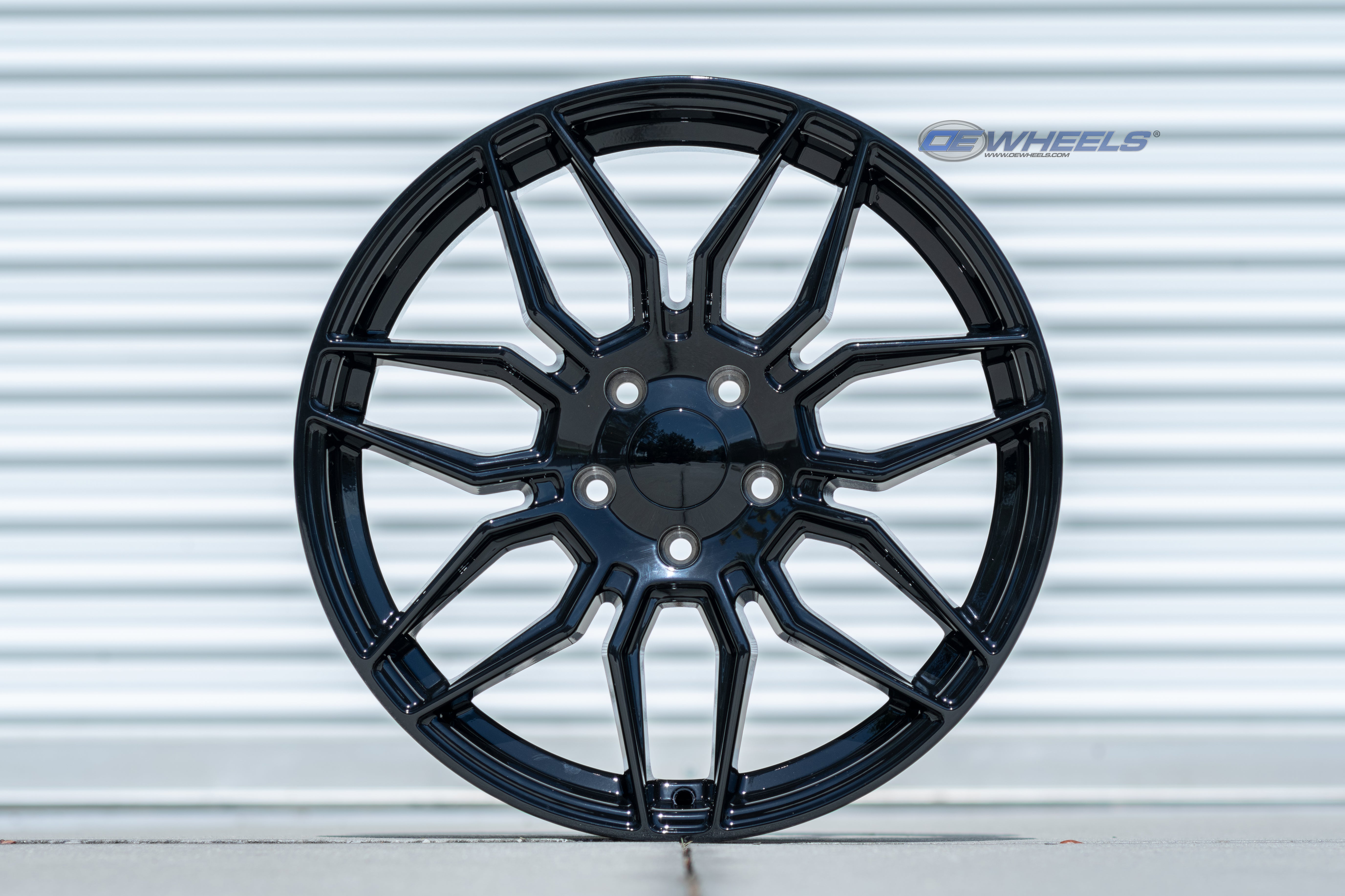 OE Wheels CV03C-18085-5475-52B 18" Replica fits Chevrolet C7 Corvette Gloss Blk