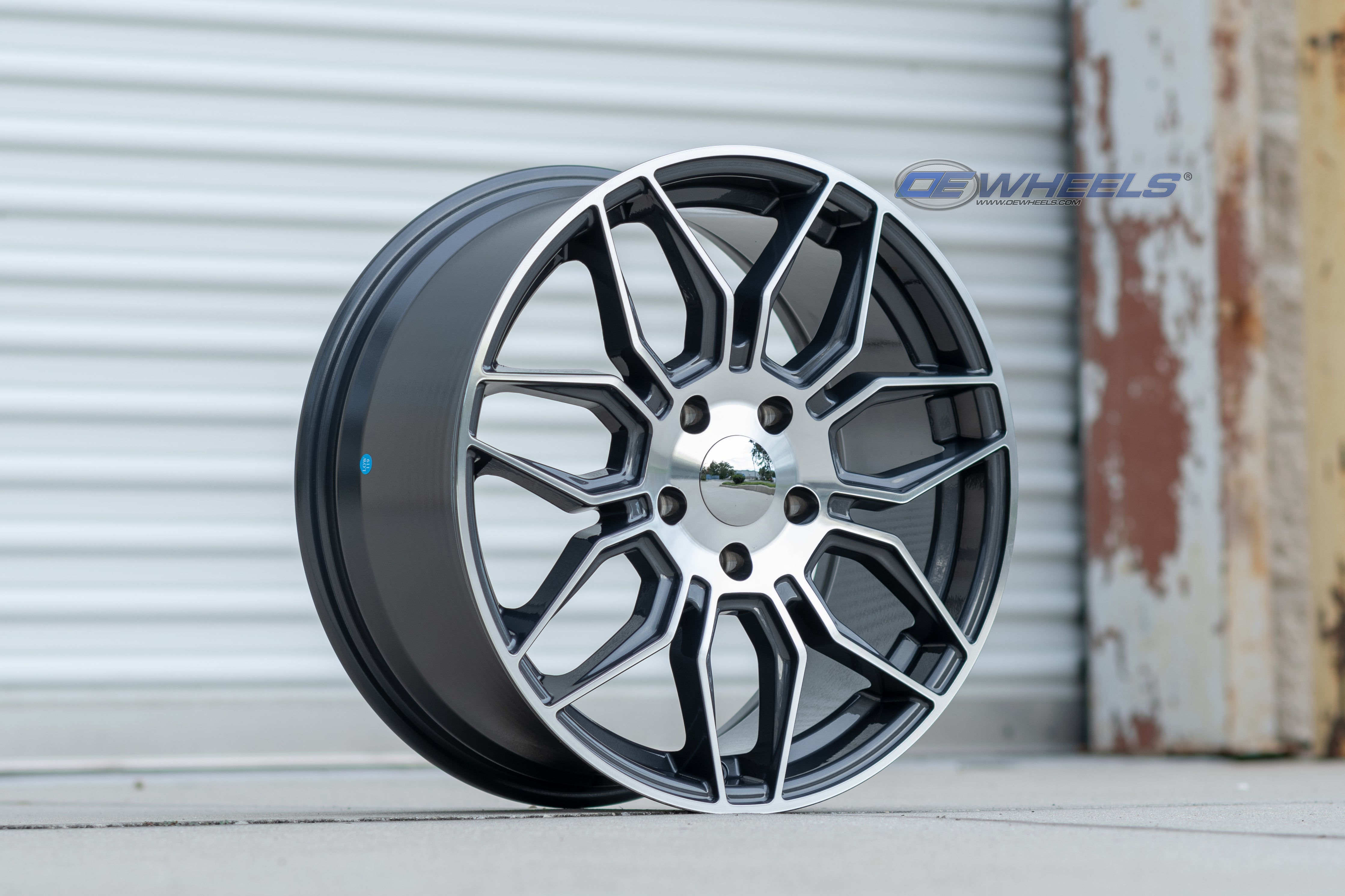 OE Wheels CV03C-18085-5475-52MG 18" Replica fits Chevrolet C7 Corvette Gunmetal