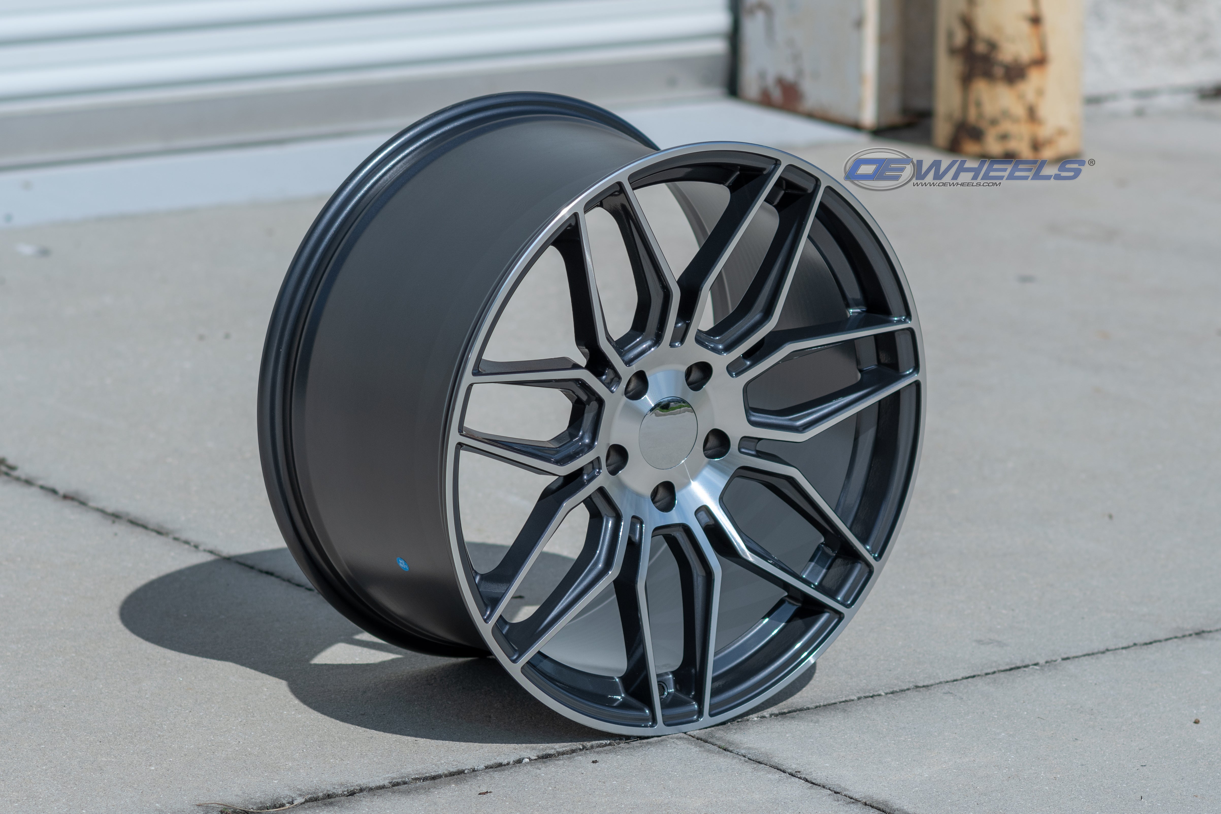 OE Wheels CV03C-19100-5475-73MG 19" Replica fits Chevrolet C7 Corvette Gunmetal