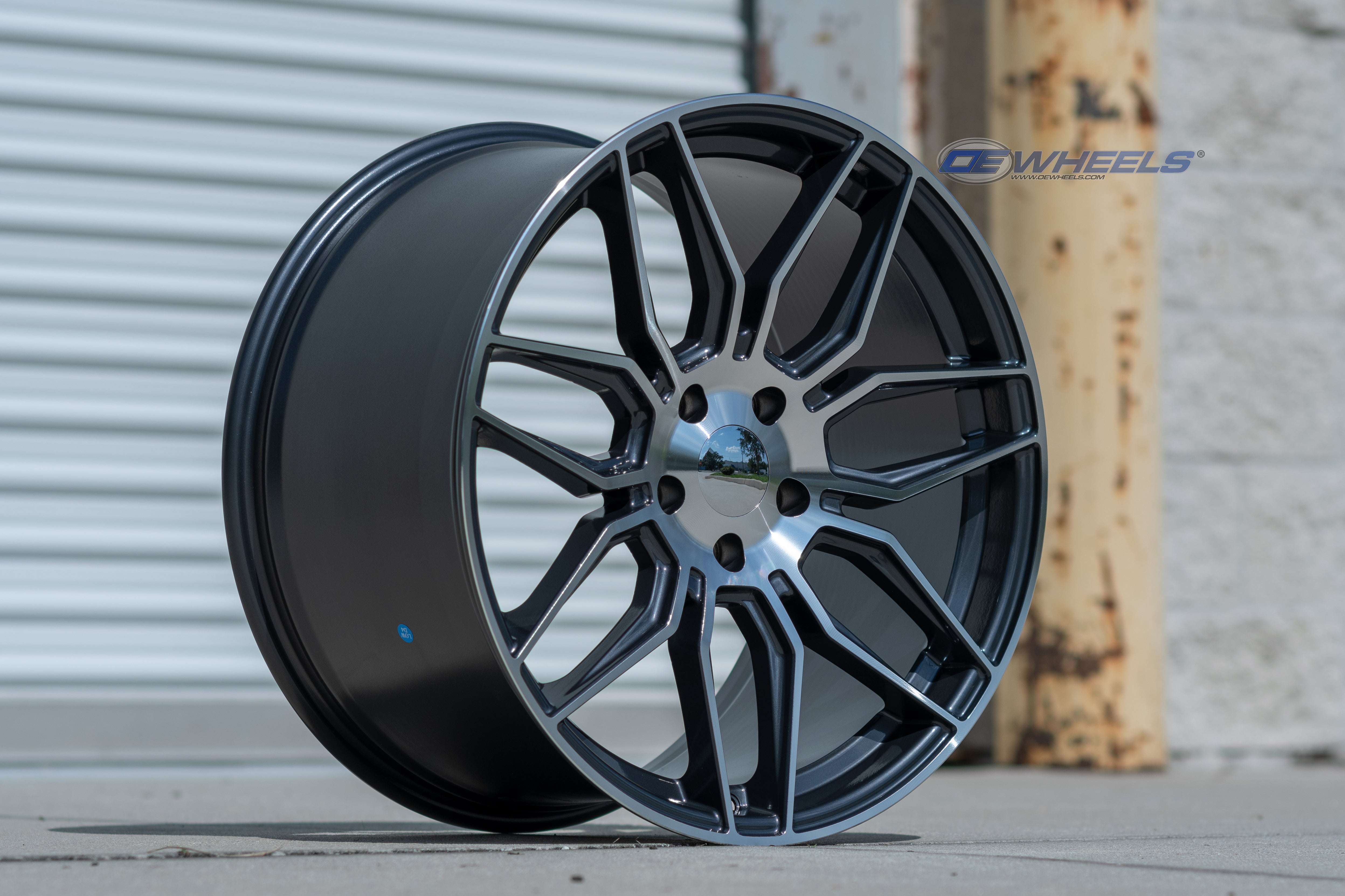 OE Wheels CV03C-19100-5475-73MG 19" Replica fits Chevrolet C7 Corvette Gunmetal